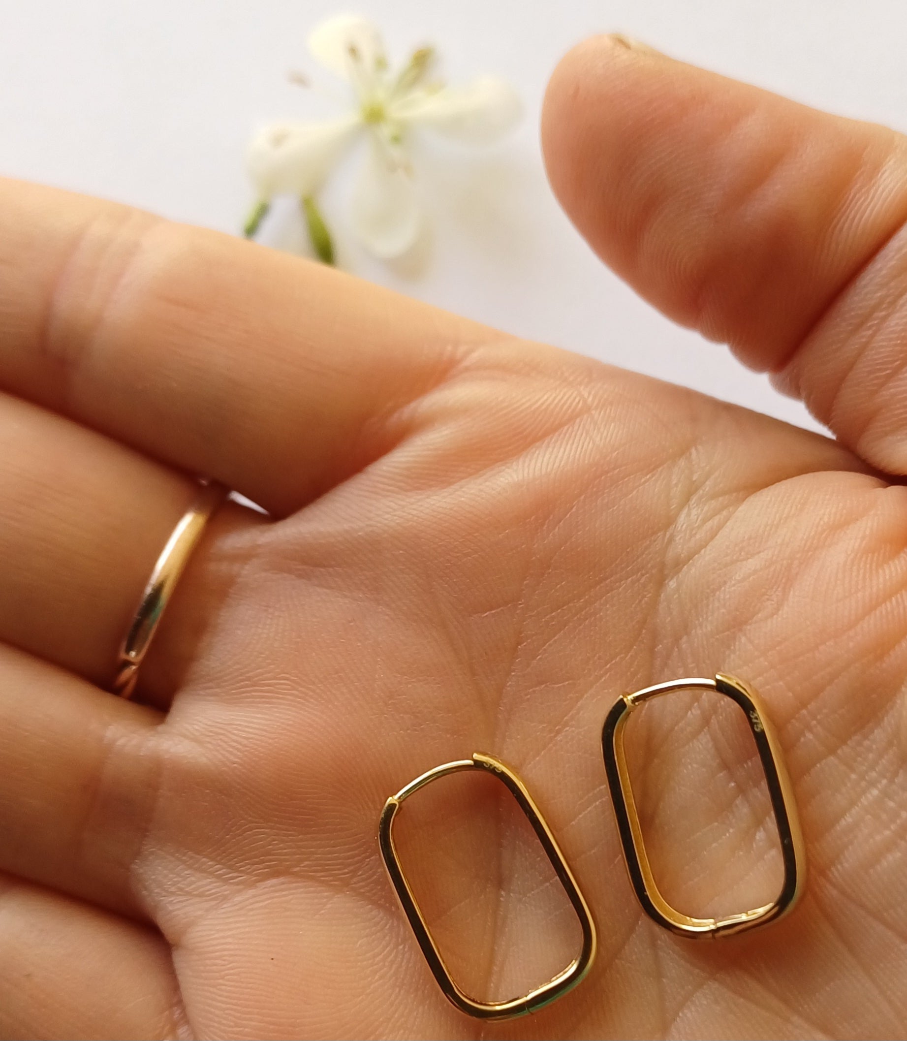 Rectangular Huggie Earrings (9ct Yellow Gold) - Elloise Jewelry