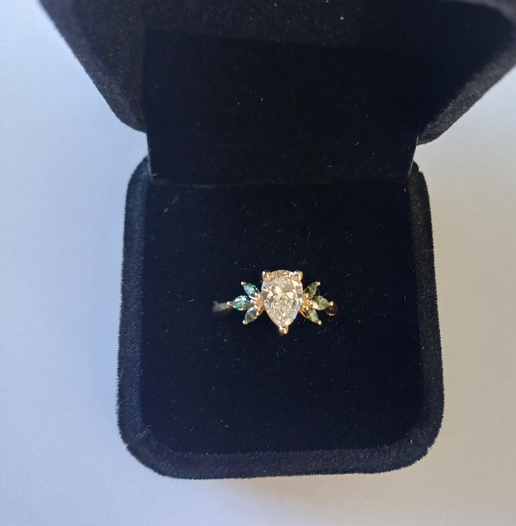 Pear Lab-Diamond & Moissanite Engagement Ring in 9k Gold - Elloise Jewelry