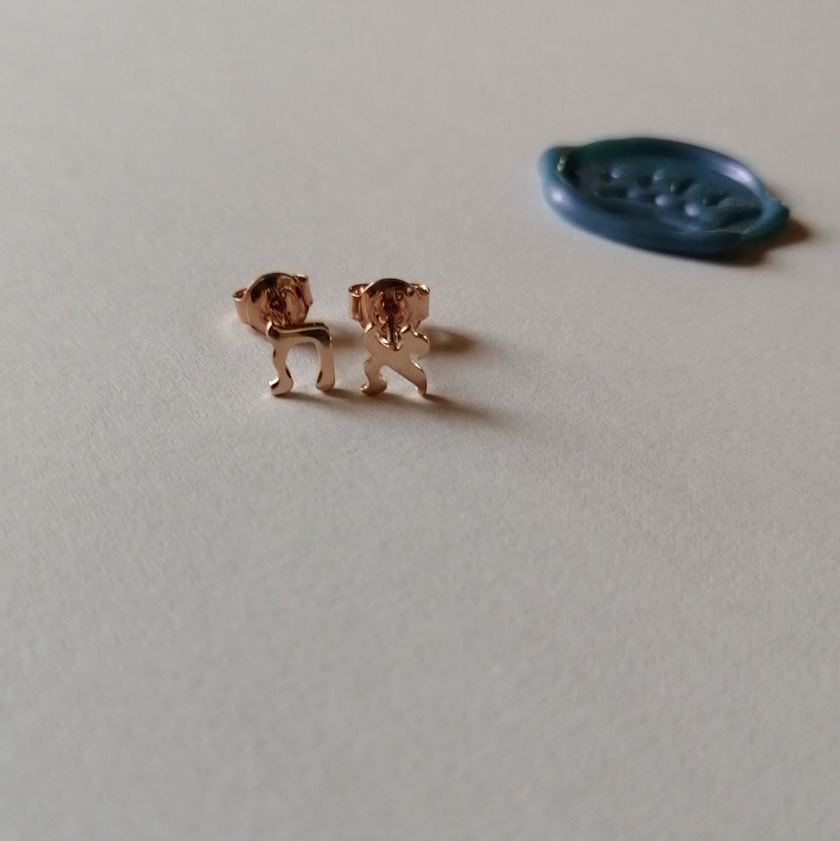 Aleph Tav Studs - Elloise Jewelry