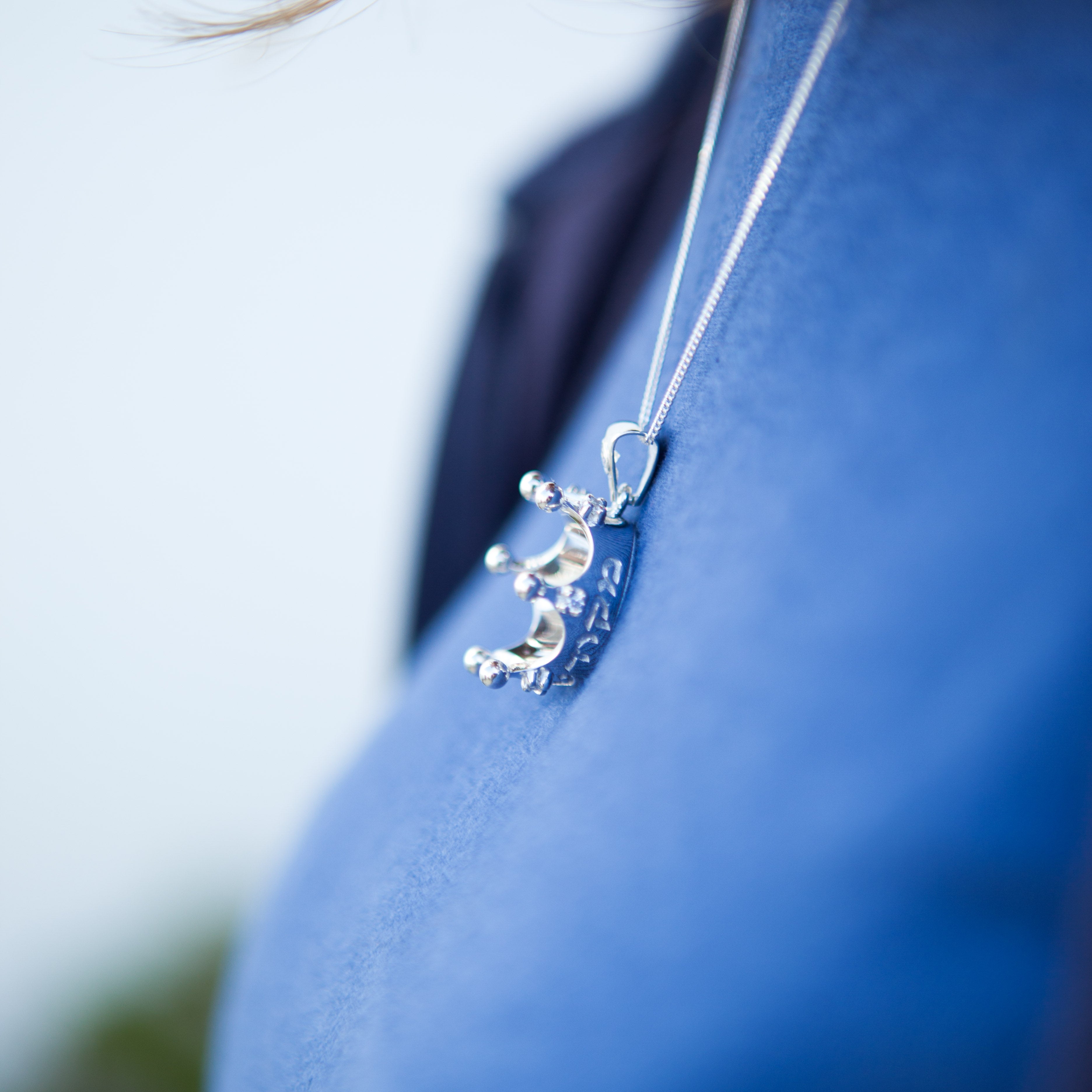 Crown Pendant Large - Elloise Jewelry