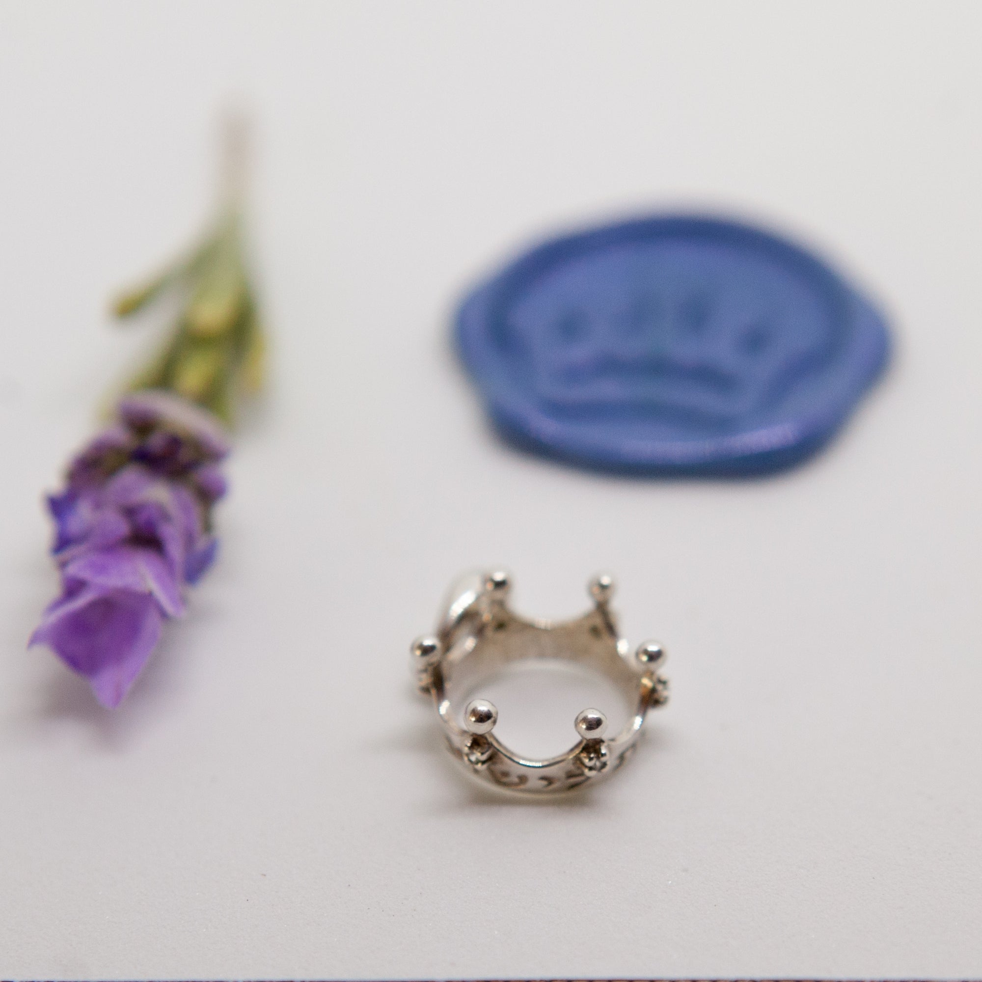 Crown Pendant Small - Elloise Jewelry