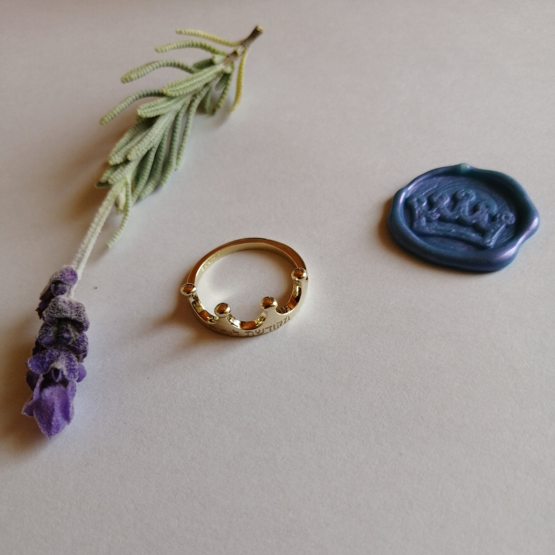 Crown Ring 5mm - Elloise Jewelry