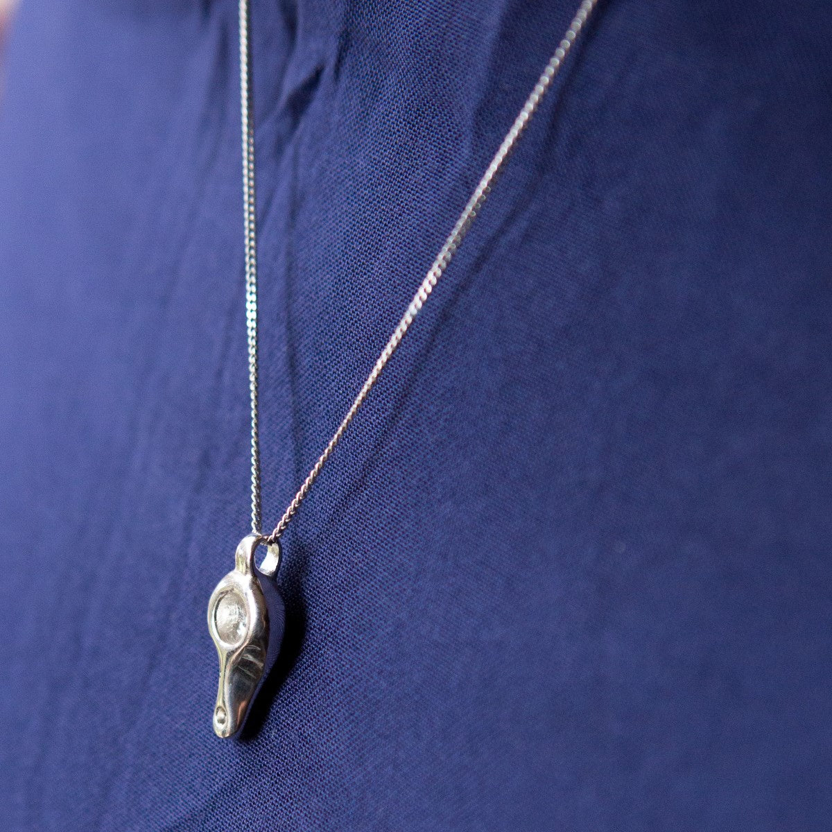 Oil Lamp Pendant - Elloise Jewelry