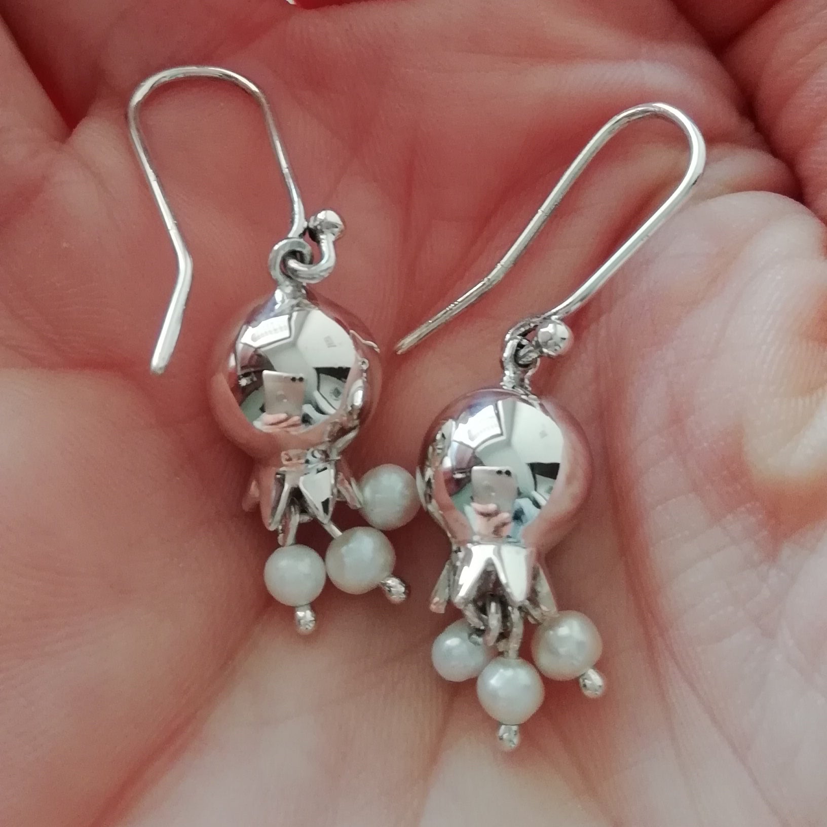 Pomegranate ball with pearls earrings - Elloise Jewelry