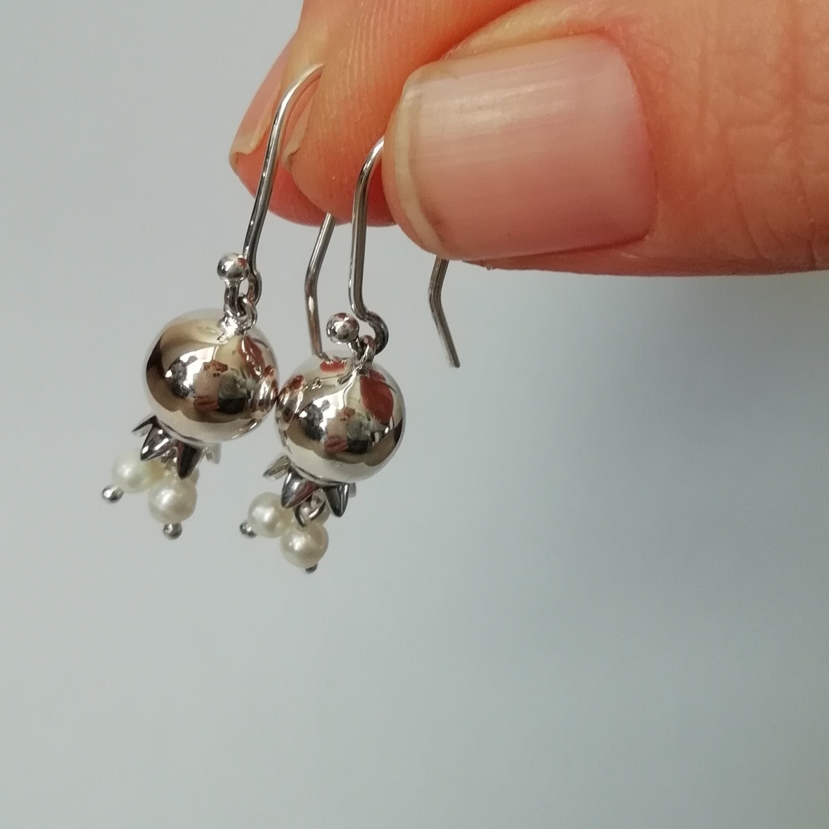 Pomegranate ball with pearls earrings - Elloise Jewelry