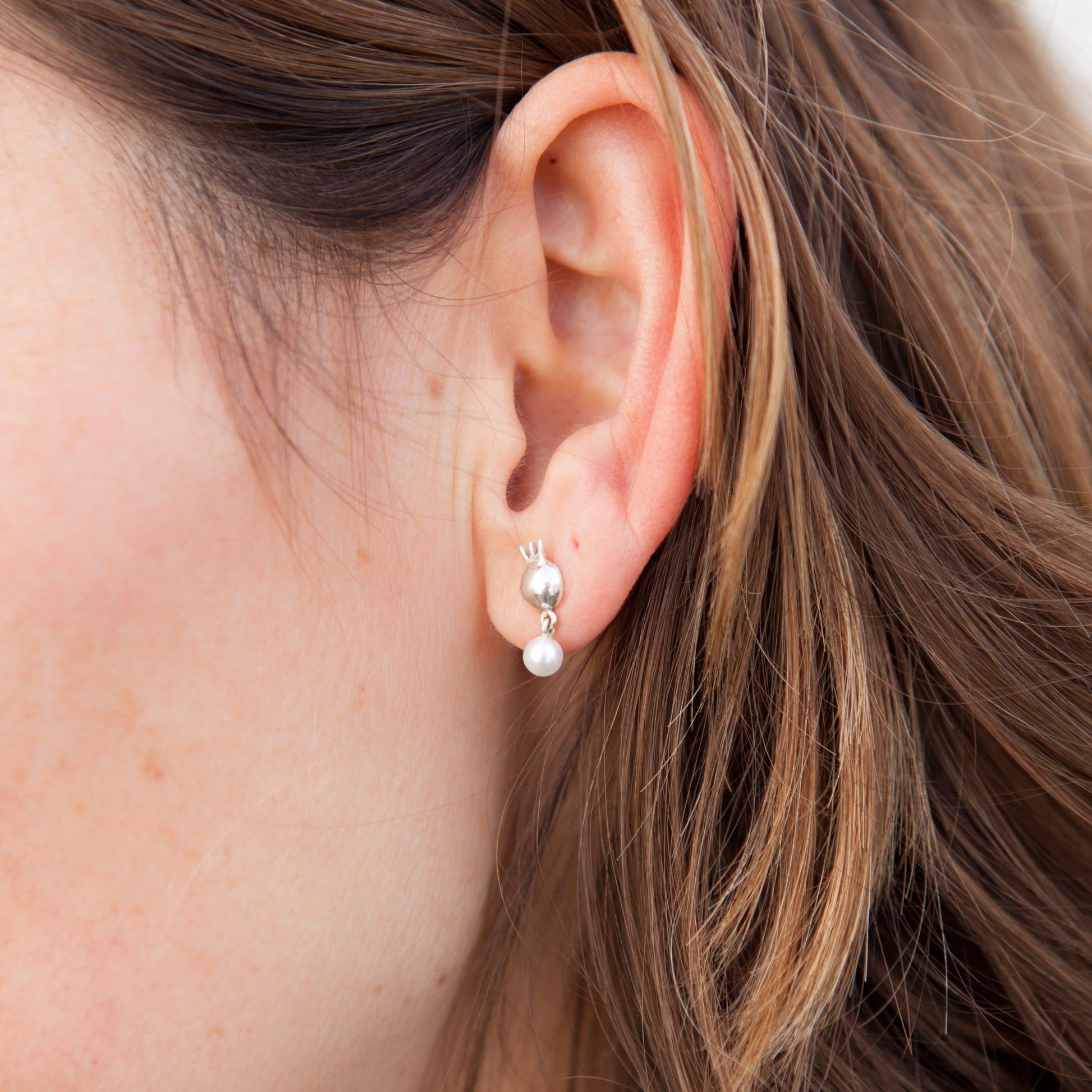 Pomegranate Studs With Pearls - Elloise Jewelry