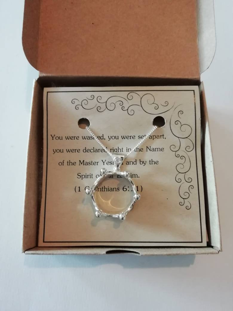 Crown Pendant Large - Elloise Jewelry